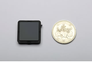 図1. 世界最小・最薄・最軽量の小型センサー