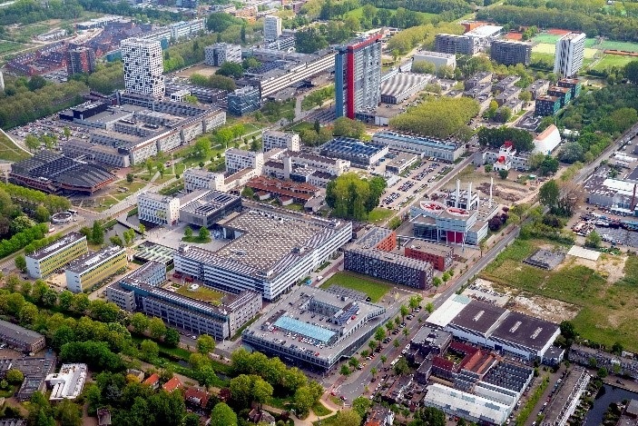デルフト工科大学（QuTech）応用科学学部（所在地：オランダ・デルフト市）